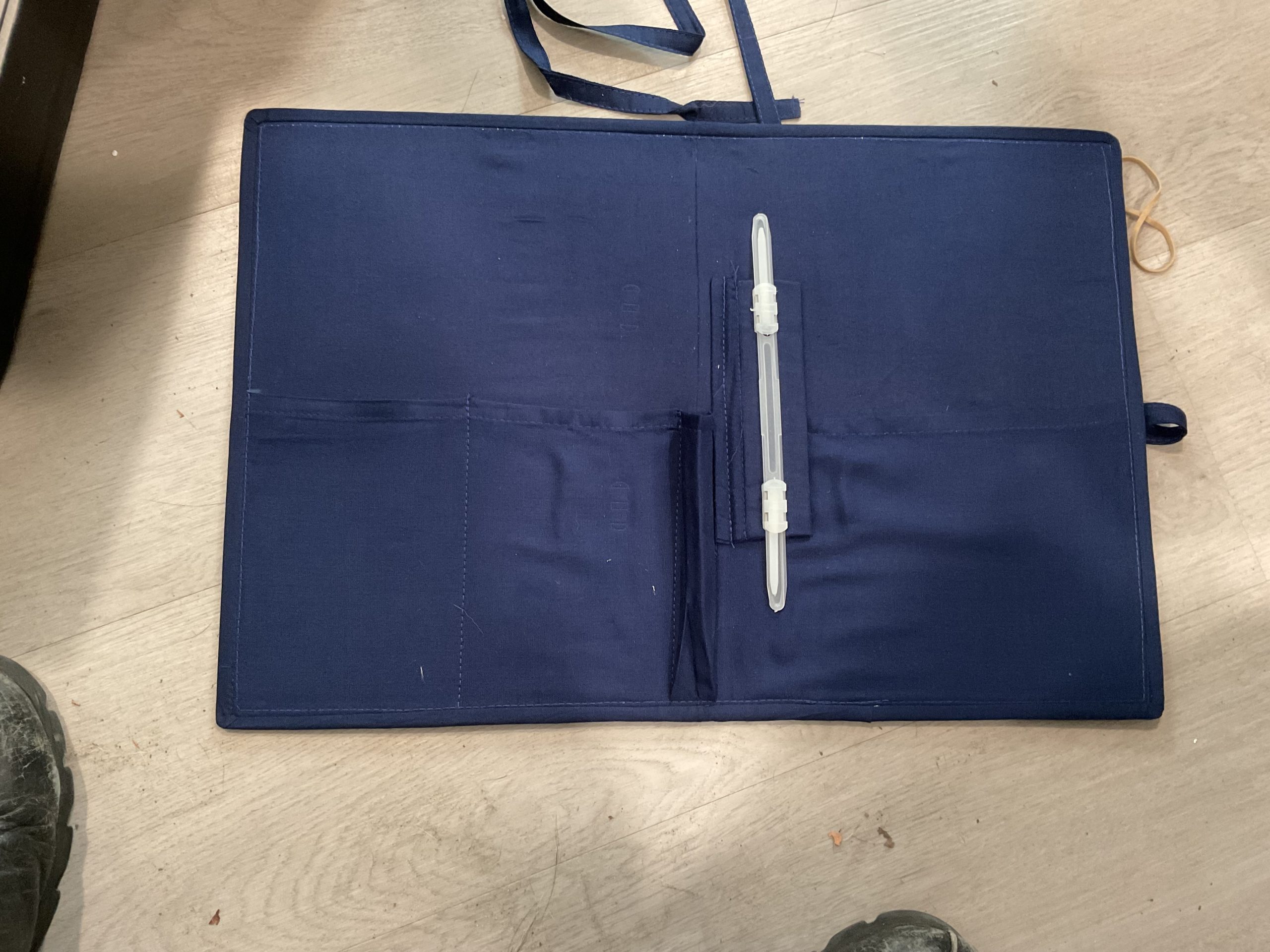 Block printed fabric folders - Image 5