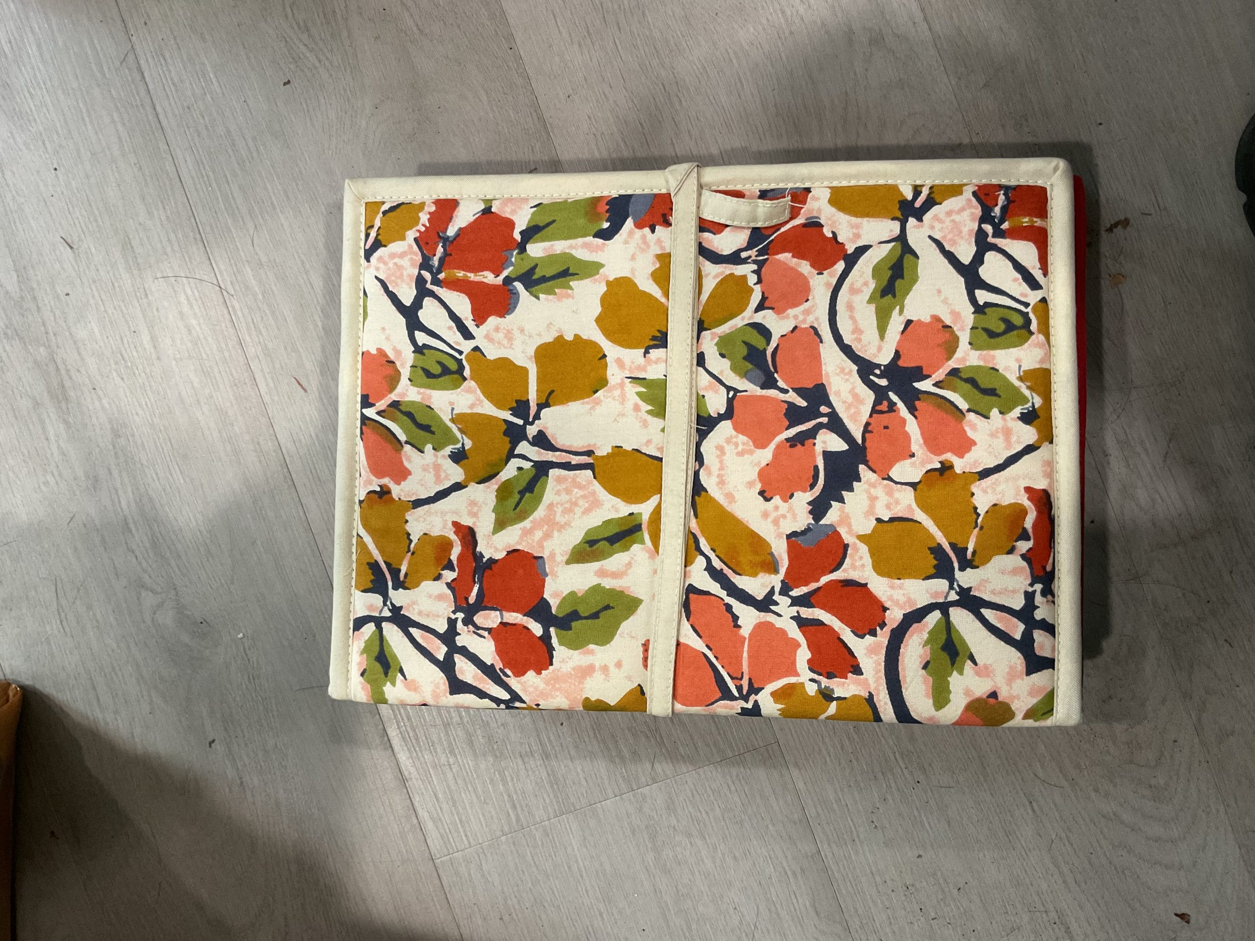 Block printed fabric folders - Image 6